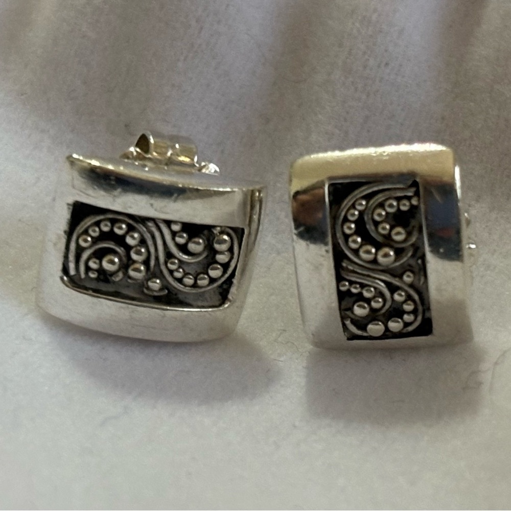 Lois Hill Silver Oxidized Scroll Motif Rectangular Stud Earrings Vintage